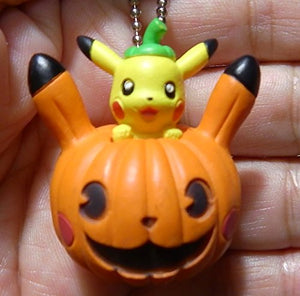 Pokemon Pikachu Halloween Figure Swing Keychain